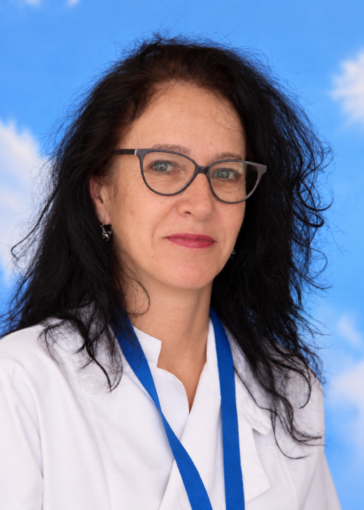 Стела Крумова — Медицинска сестра